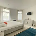 Du Bed & Breakfast *